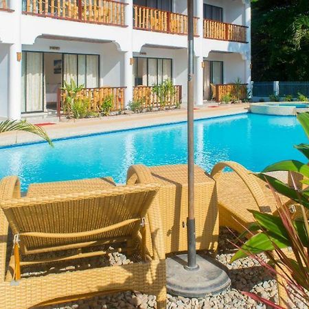 פנגלאו Alona Vida Beach Hill Resort מראה חיצוני תמונה