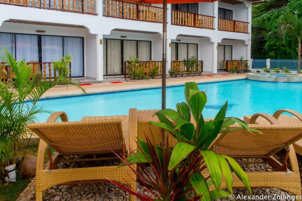 פנגלאו Alona Vida Beach Hill Resort מראה חיצוני תמונה