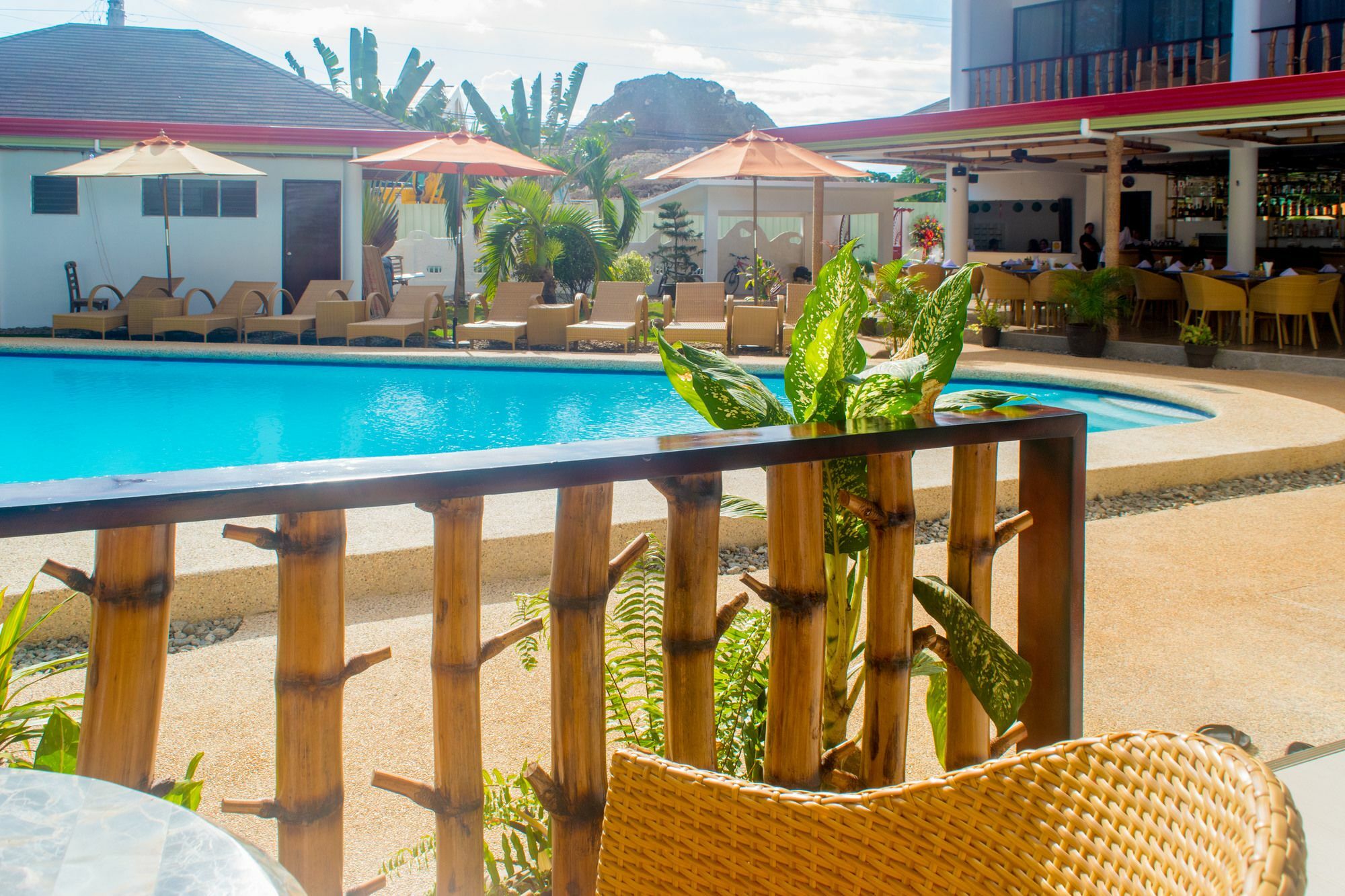 פנגלאו Alona Vida Beach Hill Resort מראה חיצוני תמונה